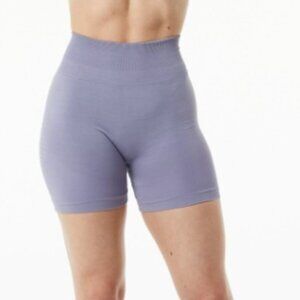 Alphalete Ozone Shorts - Lavendar